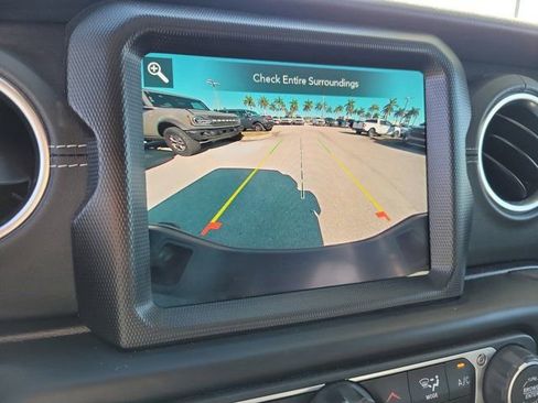 Used 2023 Jeep Gladiator Overland w/ Popular Equipment Package image 31