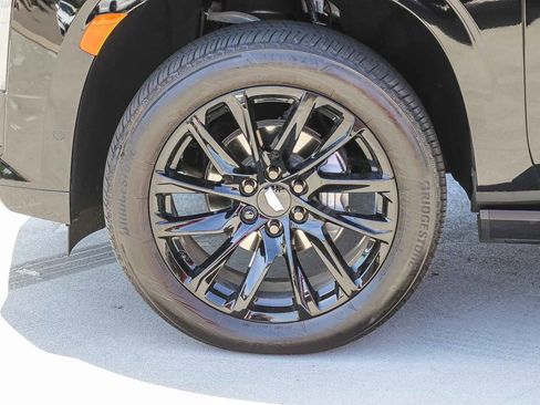 Used 2024 Cadillac Escalade ESV Sport Platinum w/ LPO, ONYX Package AWD/4WD image 9