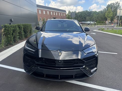 Used 2020 Lamborghini Urus AWD/4WD image 7
