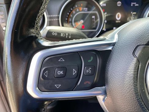 Used 2022 Jeep Gladiator Overland w/ Popular Equipment Package AWD/4WD image 23