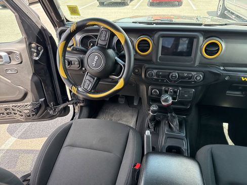 Used 2021 Jeep Wrangler Unlimited Sport AWD/4WD image 11