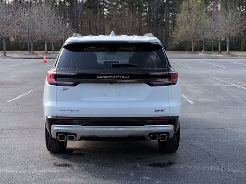 New 2026 GMC Acadia Denali w/ Super Cruise Package image 4