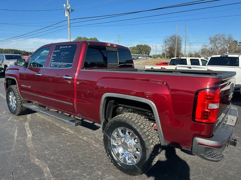 Used 2016 GMC Sierra 2500 Denali w/ Duramax Plus Package image 8