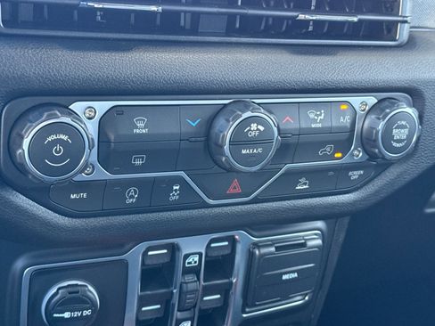 New 2026 Jeep Wrangler Unlimited Sport image 18