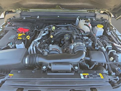 Used 2023 Jeep Gladiator Mojave w/ LED Lighting Group AWD/4WD image 32