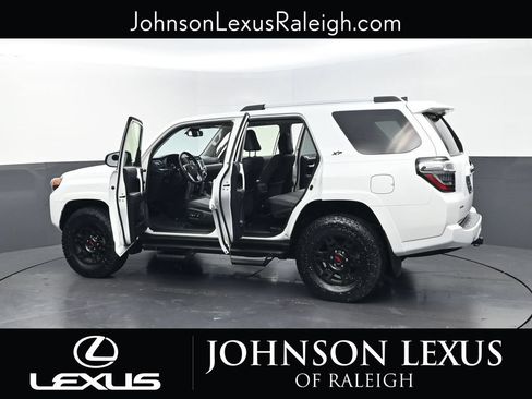 Used 2024 Toyota 4Runner SR5 Premium w/ Moonroof Package AWD/4WD image 37