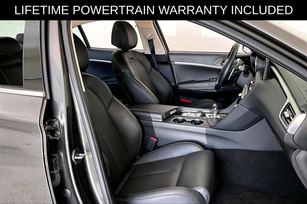 Used 2026 Genesis G70 2.5T RWD image 9