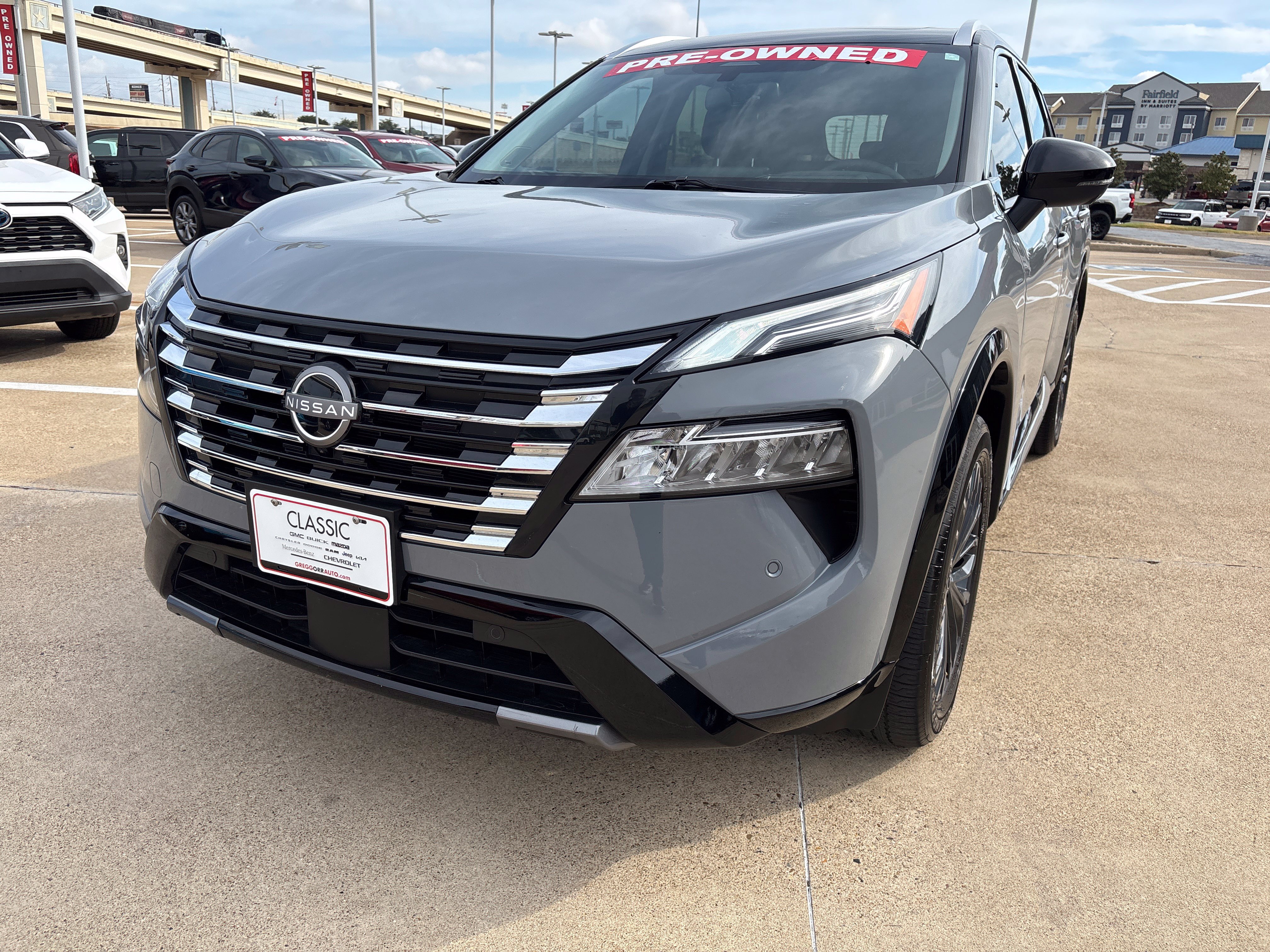 Used 2026 Nissan Rogue Platinum w/ Platinum Premium Package AWD/4WD image 4