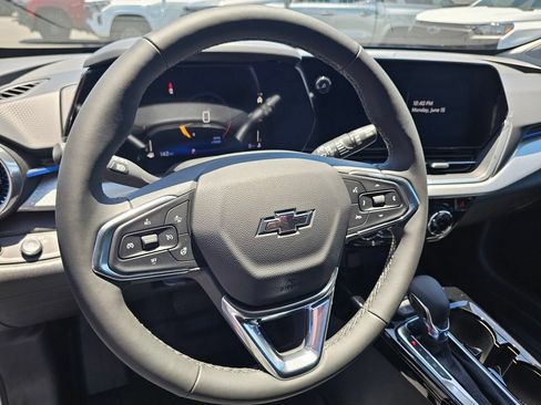 New 2026 Chevrolet Trax LT w/ Driver Confidence Package FWD image 25
