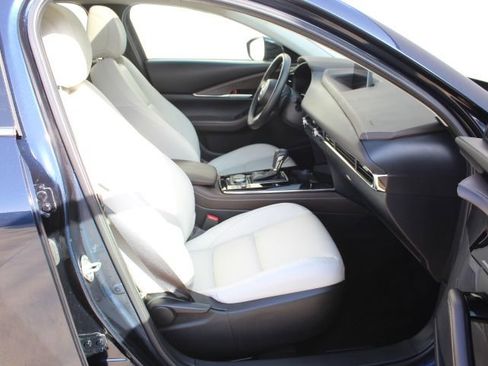 Certified 2025 MAZDA CX-30 2.5 Turbo w/ Premium Package image 39