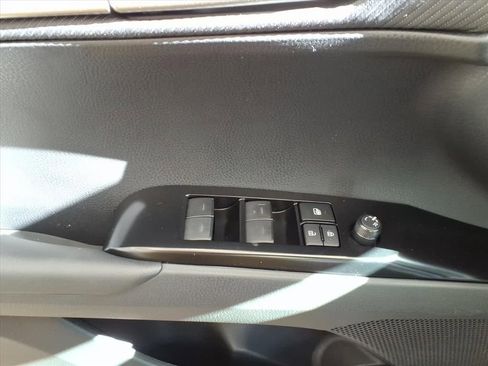 New 2026 Toyota Camry SE w/ Convenience Package FWD image 11