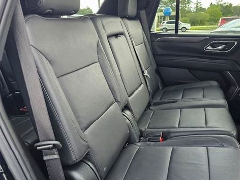 Used 2024 Chevrolet Tahoe Z71 w/ Luxury Package AWD/4WD image 29