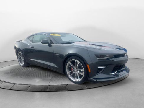 Used 2017 Chevrolet Camaro SS image 7