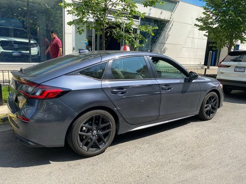 Used 2025 Honda Civic Sport image 16