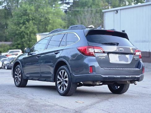 Used 2017 Subaru Outback 3.6R Limited image 5