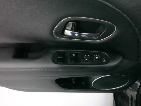 Certified 2018 Honda HR-V EX-L image 11