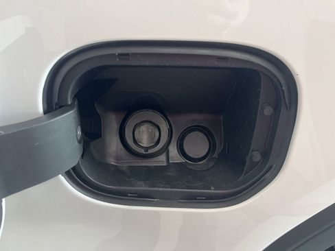 Used 2025 GMC Sierra 1500 AT4 AWD/4WD image 44