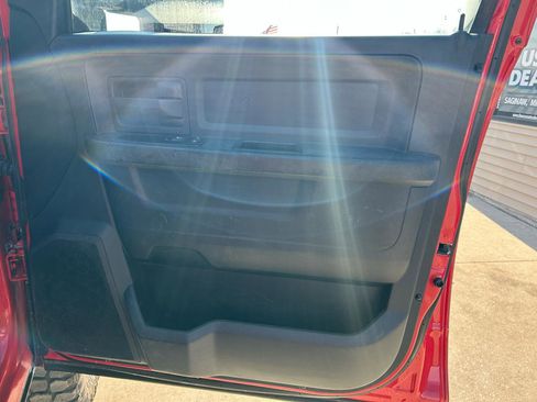 Used 2014 RAM 3500 ST w/ ST Popular Equipment Group image 16