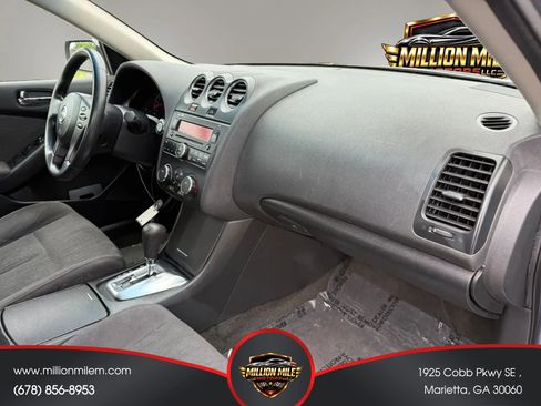 Used 2012 Nissan Altima 2.5 S FWD image 19
