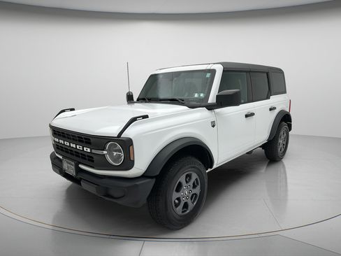 Used 2025 Ford Bronco Big Bend AWD/4WD image 3