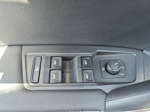 Used 2023 Volkswagen Tiguan S FWD image 28