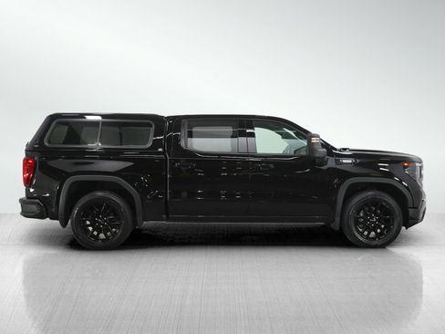 Used 2022 GMC Sierra 1500 Elevation w/ X31 Off-Road Package AWD/4WD image 6