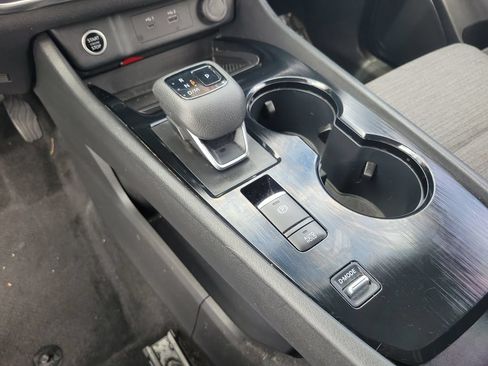 Used 2023 Nissan Rogue SV FWD image 29
