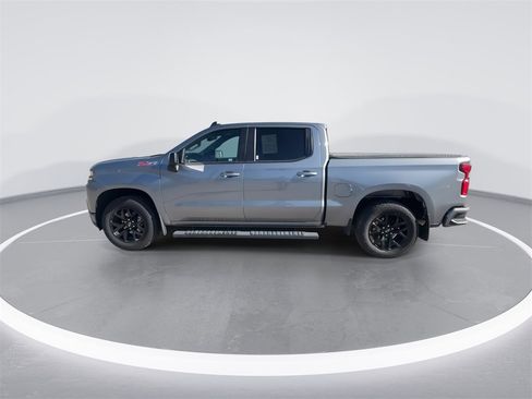 Used 2022 Chevrolet Silverado 1500 RST w/ LPO, Blackout Package image 5