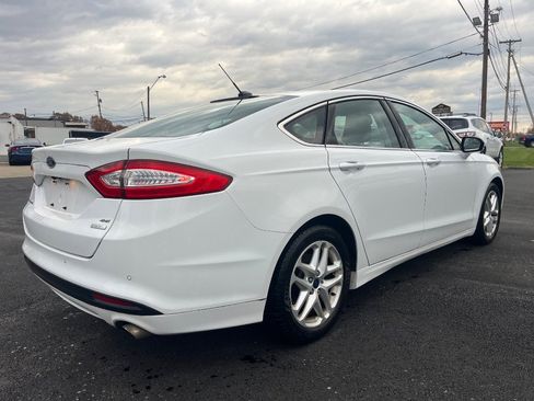 Used 2015 Ford Fusion SE w/ Equipment Group 202A image 4