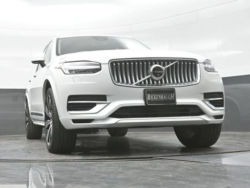 Used 2025 Volvo XC90 T8 Plus w/ Protection Package Premier AWD/4WD image 27