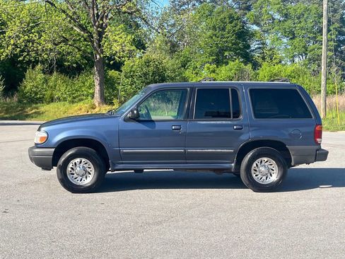 Used 2000 Ford Explorer XLS image 4
