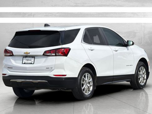 Used 2024 Chevrolet Equinox LT AWD/4WD image 5