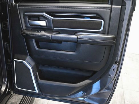 Used 2020 RAM 2500 Laramie image 11