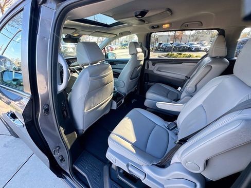 Used 2018 Honda Odyssey EX-L image 31