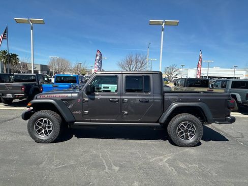 New 2026 Jeep Gladiator Rubicon w/ Steel Power Dome Hood Package AWD/4WD image 2