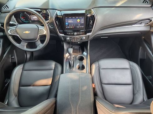 Used 2023 Chevrolet Traverse LT FWD image 26