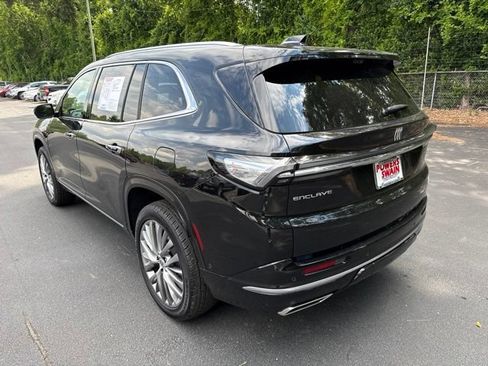 Used 2026 Buick Enclave Avenir w/ Super Cruise Package FWD image 3