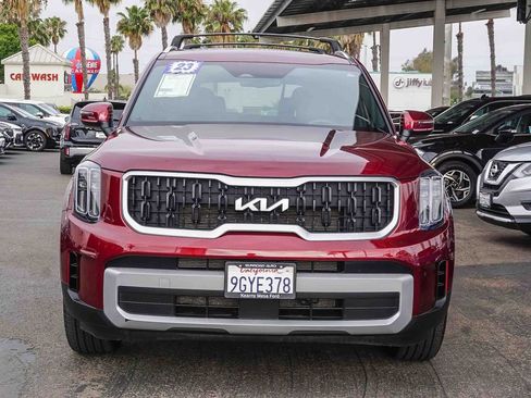 Certified 2023 Kia Telluride EX w/ EX Captain's Chair Package FWD image 2