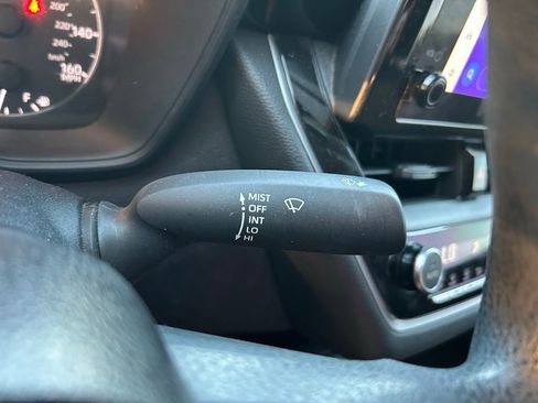 Used 2024 Toyota Corolla LE image 20