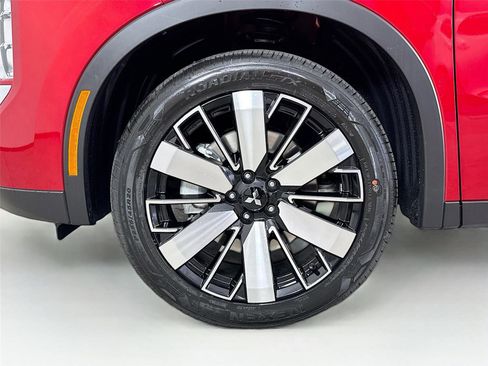 New 2026 Mitsubishi Outlander SE FWD image 28