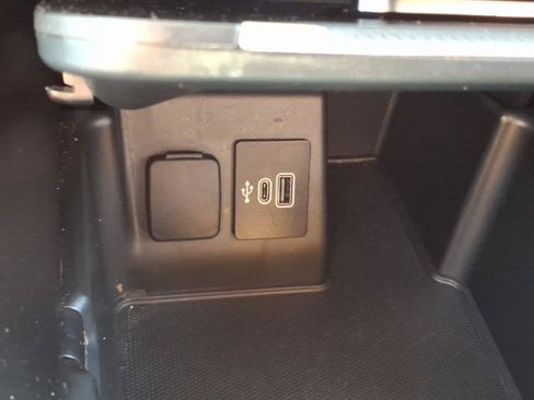 Used 2025 Ford Explorer ST AWD/4WD image 19