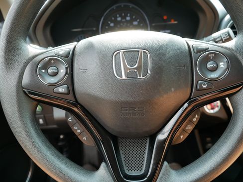 Used 2022 Honda HR-V EX image 25