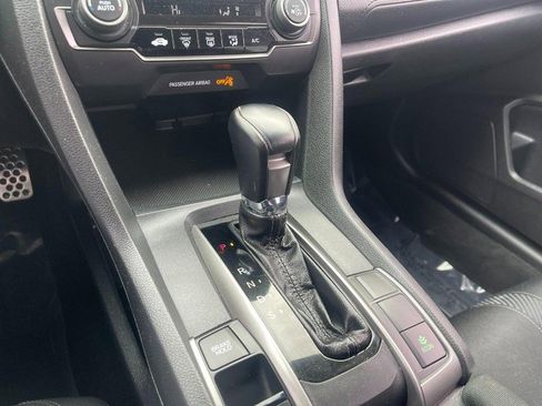 Used 2017 Honda Civic Sport image 21