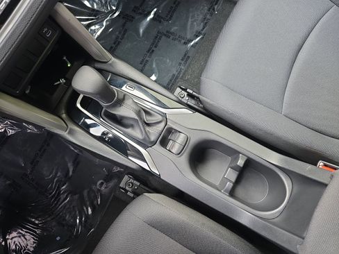 Used 2024 Toyota Corolla Cross LE image 30