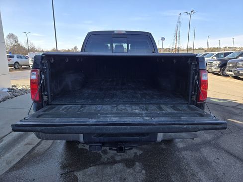 Used 2015 Ford F350 Lariat w/ Chrome Package image 13