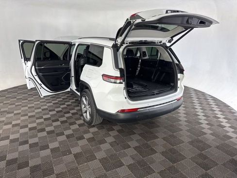 Used 2021 Jeep Grand Cherokee L Limited w/ Luxury Tech Group II AWD/4WD image 20