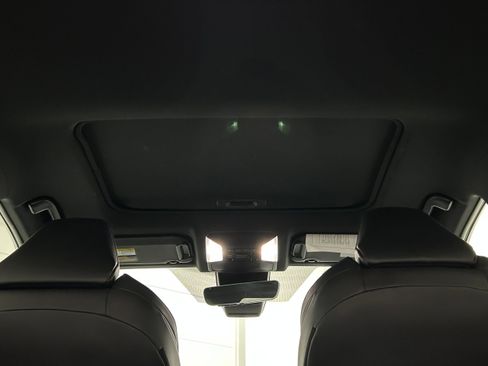 Used 2024 Toyota RAV4 XSE AWD/4WD image 26