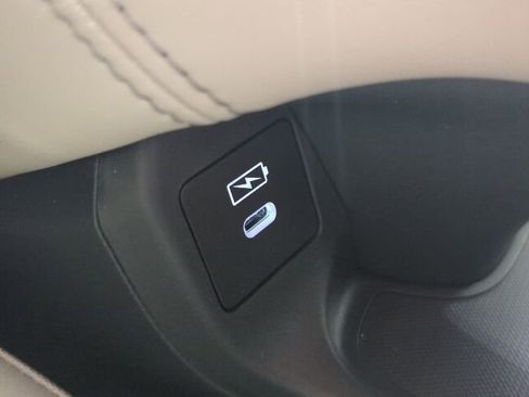 New 2026 Honda HR-V EX-L image 23