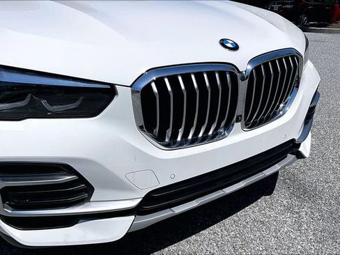 Used 2022 BMW X5 xDrive40i w/ Parking Assistance Package AWD/4WD image 5