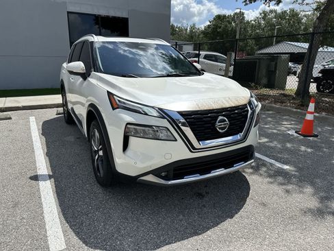 Used 2021 Nissan Rogue Platinum AWD/4WD image 11